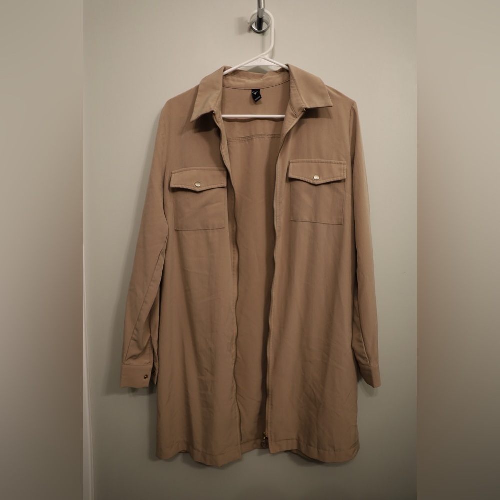 Windsor light weight trench style jacket